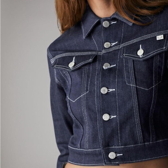 NWT Fiorucci Cropped Trucker Jacket in Indigo Denim - Picture 4 of 4